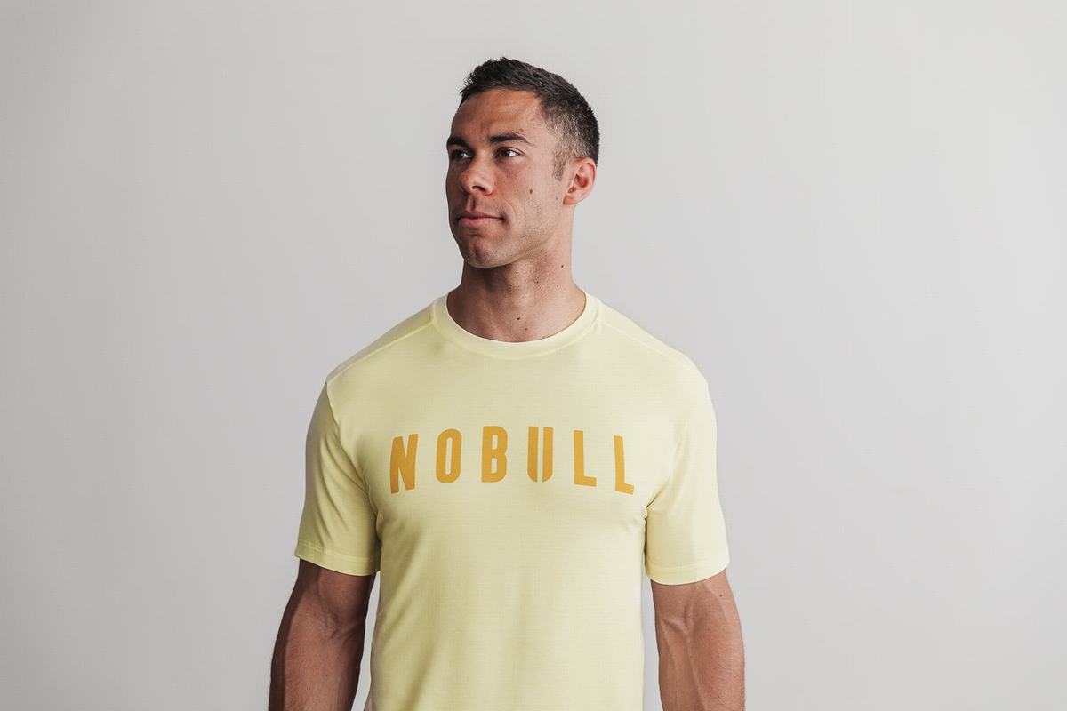 Nobull Men's T Shirts Yellow | Australia (VN8674)